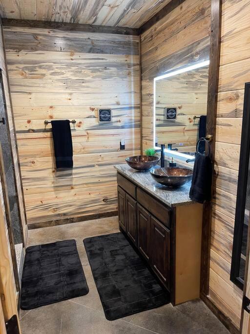 The Big Tex Luxury Cabin Is Epic بروكن بو المظهر الخارجي الصورة