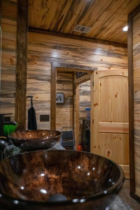 The Big Tex Luxury Cabin Is Epic بروكن بو المظهر الخارجي الصورة