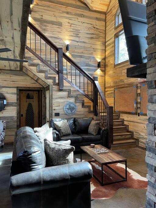 The Big Tex Luxury Cabin Is Epic بروكن بو المظهر الخارجي الصورة