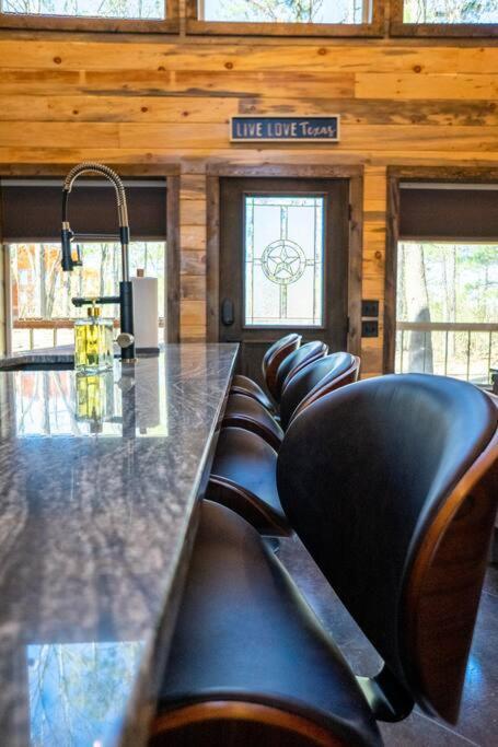 The Big Tex Luxury Cabin Is Epic بروكن بو المظهر الخارجي الصورة