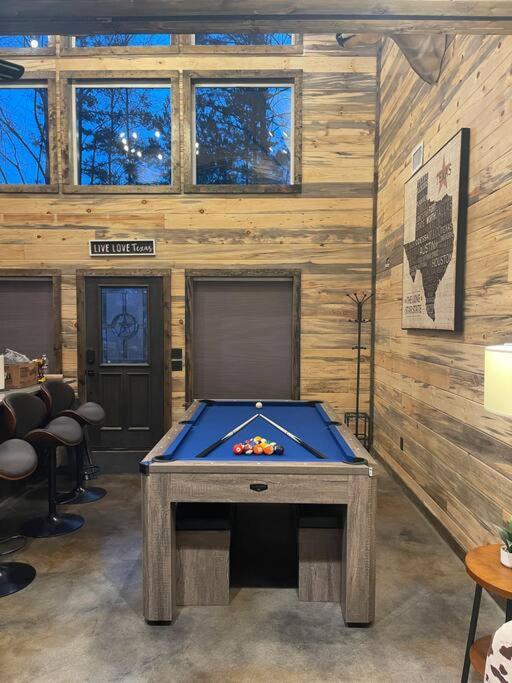 The Big Tex Luxury Cabin Is Epic بروكن بو المظهر الخارجي الصورة