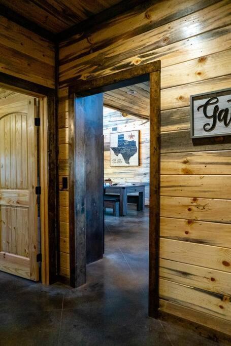 The Big Tex Luxury Cabin Is Epic بروكن بو المظهر الخارجي الصورة