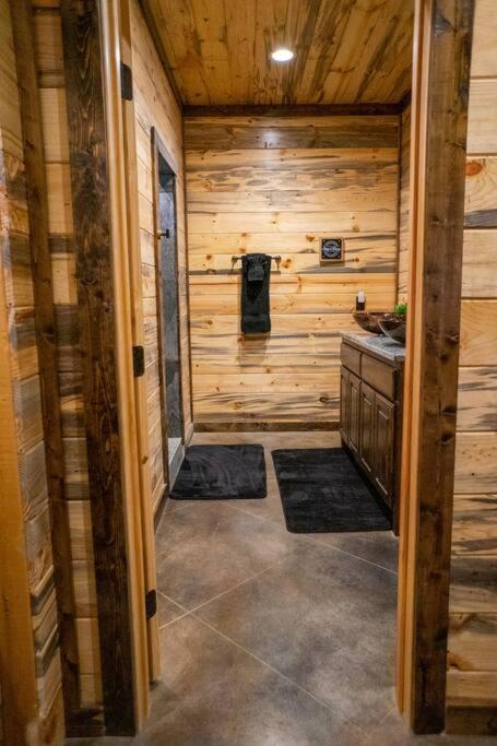 The Big Tex Luxury Cabin Is Epic بروكن بو المظهر الخارجي الصورة