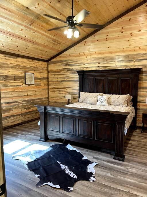 The Big Tex Luxury Cabin Is Epic بروكن بو المظهر الخارجي الصورة