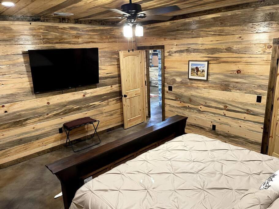 The Big Tex Luxury Cabin Is Epic بروكن بو المظهر الخارجي الصورة