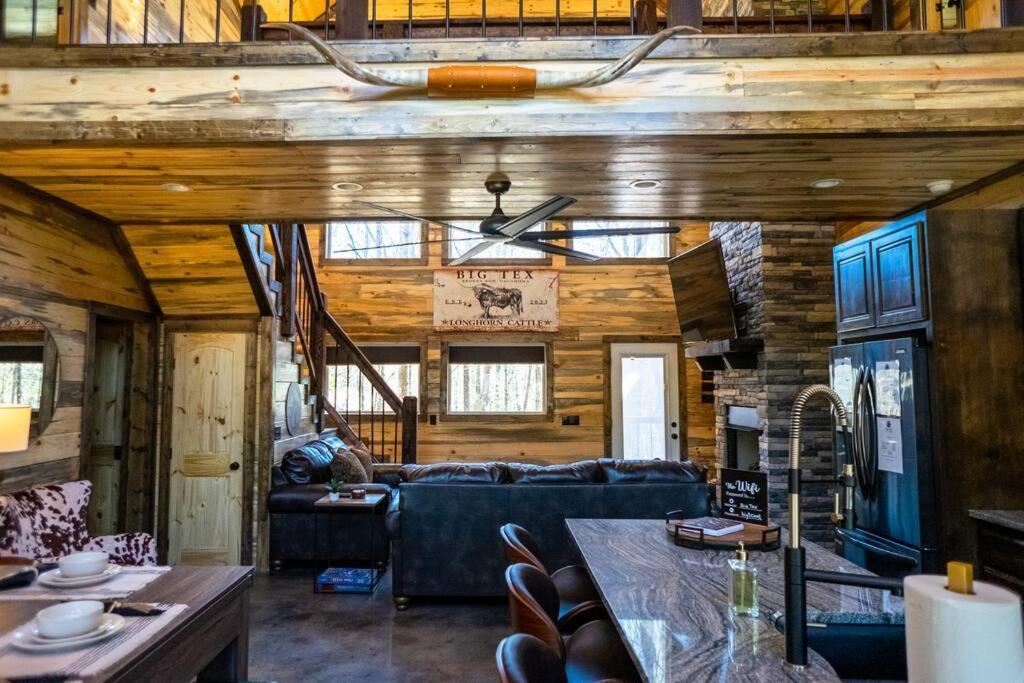 The Big Tex Luxury Cabin Is Epic بروكن بو المظهر الخارجي الصورة
